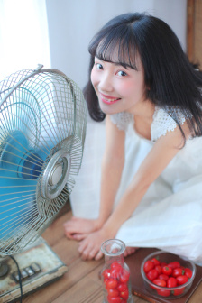 七濑丽娜