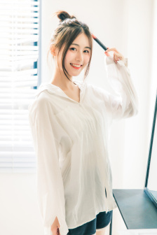 美女人妻激情乱人伦
